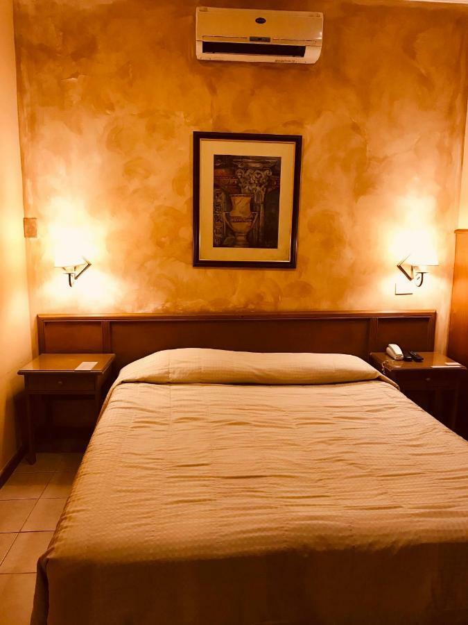 Hotel Bristol アスンシオン エクステリア 写真